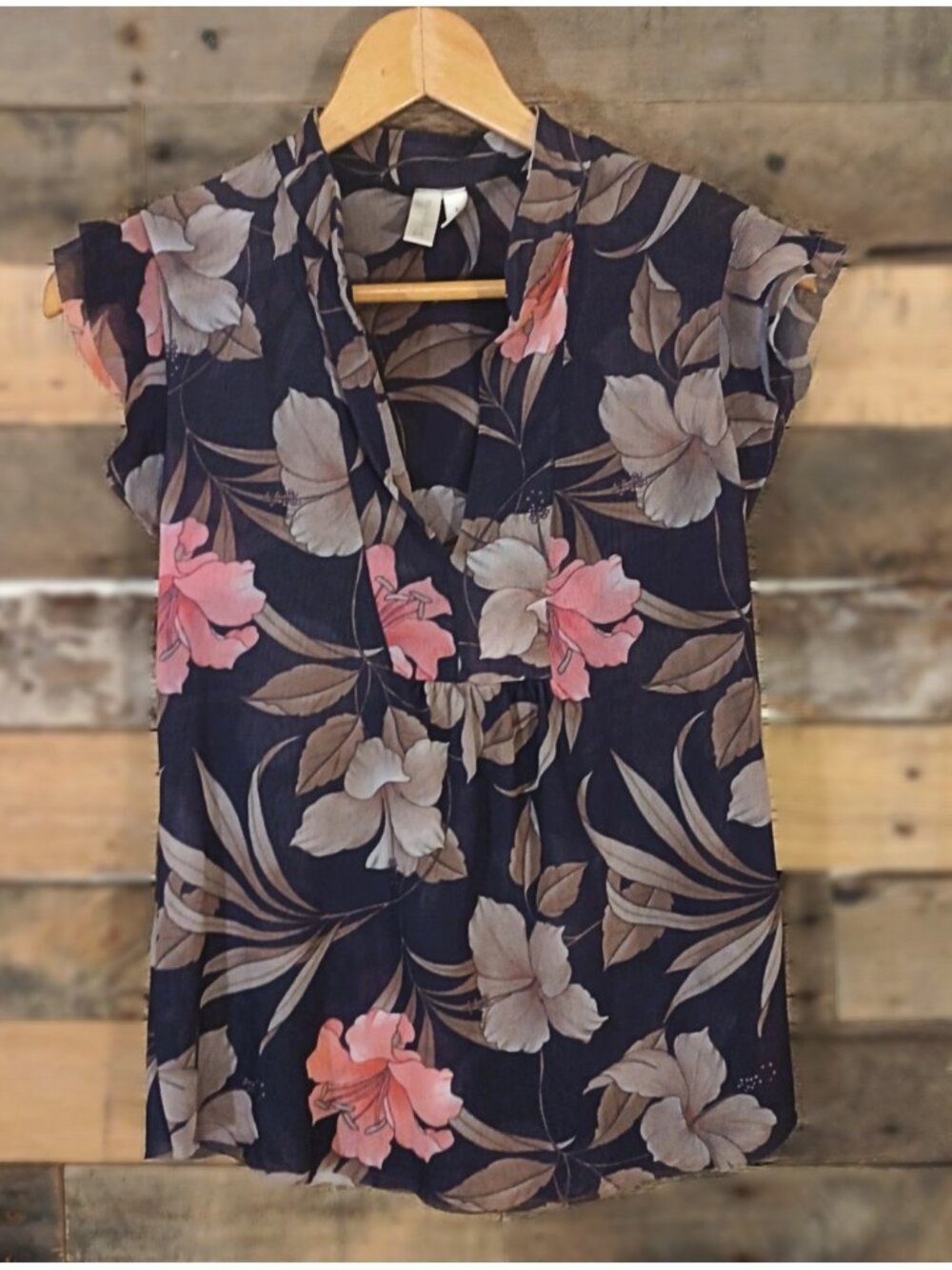 Daisy & Clover Mesh Floral Multicolor Flutter Sleeve Cap Sleeve Top